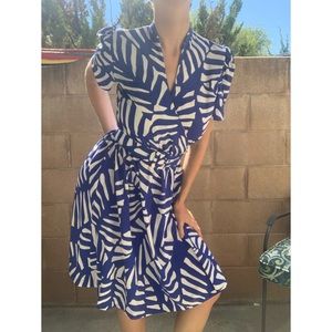80’s Retro Blue & White Print Wrap Dress Size M